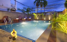 Hima Boutique Hotel Siem Reap Exterior photo