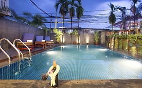 Hima Boutique Hotel Siem Reap Exterior photo