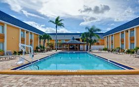 Quality Inn & Suites Heritage Park Kissimmee Exterior photo