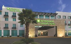 Wyndham Garden Silao Bajio Aeropuerto Hotel Exterior photo