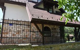 Villa Serz Bitola Exterior photo