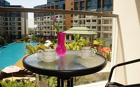 Pool View Apartment In Laguna Beach Resort 2 Pattaya Exterior photo