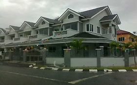 Makmur Homestay Taiping Exterior photo