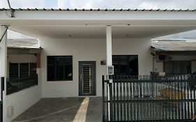 Mersing Little Homestay With Free Wifi Exterior photo