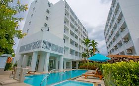 Recenta Suite Phuket Suanluang Exterior photo