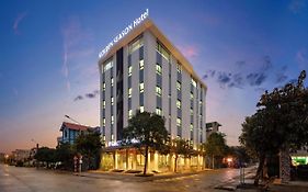 Golden Season Hotel Ninh Binh Exterior photo