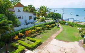 Posada Sweet Anashly Apartment Fresh Water Bay Exterior photo