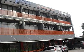 Sturgis Boutique Hotel Cipanas Cianjur Exterior photo