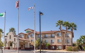 Holiday Inn Express Hotel & Suites Manteca, An Ihg Hotel Exterior photo