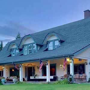 Mount Shasta Ranch Bed And Breakfast Exterior photo