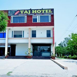 Hotel Grand Taj. Kurukshetra Exterior photo