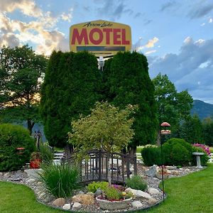 Arrow Lake Motel Fauquier Exterior photo