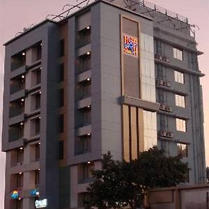 Hotel Sampoorna Mumbai Exterior photo