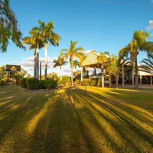 Albert Park Motor Inn-King Beds-Pool-Shaded Parking Longreach Exterior photo