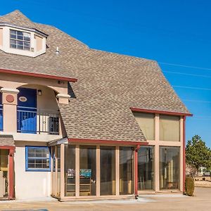 Econo Lodge Inn & Suites Oklahoma City Exterior photo