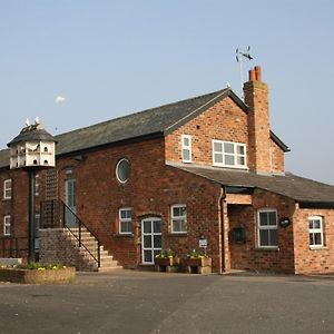 Wall Hill Farm Northwich Exterior photo