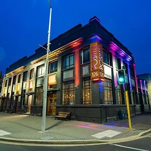 Poshtel Hotel Oamaru Exterior photo