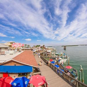 201 Sandy Shores Condos St. Pete Beach Exterior photo