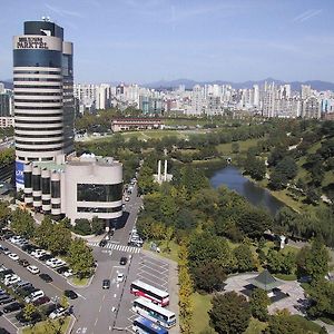 Olympic Parktel Seoul Hotel Exterior photo