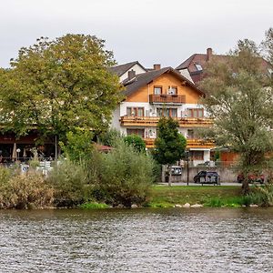 Landgasthof Moser & Restaurant Bootshaus Hotel Windorf  Exterior photo