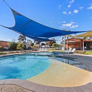 Discovery Parks - Melbourne Hotel Exterior photo