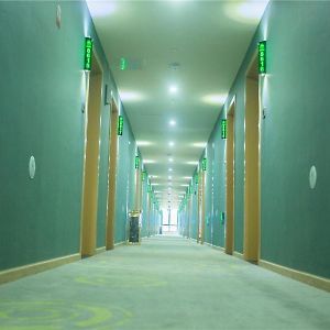 Greentree Inn Zhoushan Baiquan Colorful Plaza Express Hotel Exterior photo