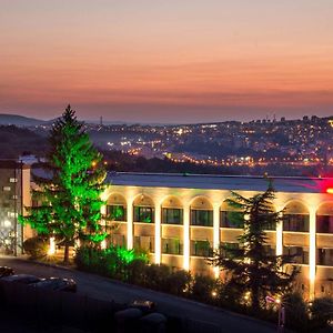 Park Hotel Raya Garden Veliko Tŭrnovo Exterior photo