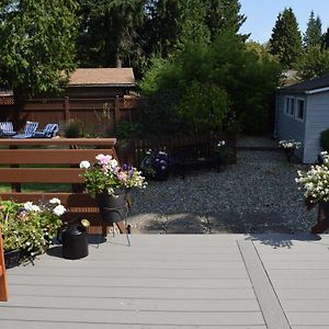 Rathtrevor Beach B&B Parksville Exterior photo