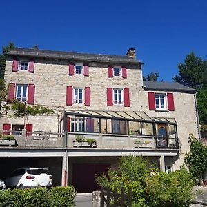 Maison D'Hotes "La Pierre Pointue" Bed & Breakfast Saint-Léons Exterior photo