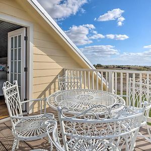 Schulenburg Retreat With Private Pool And Hot Tub Villa Exterior photo