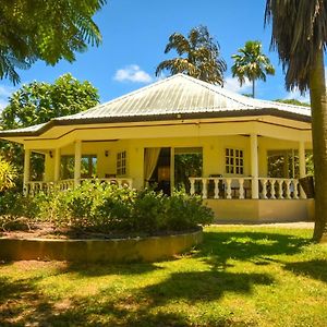 Skyblue Guesthouse - Self Catering Baie Sainte Anne Exterior photo