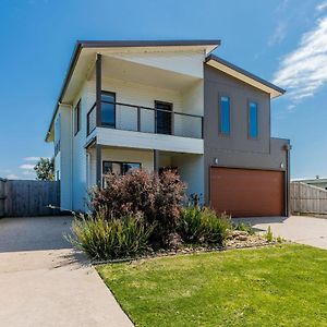 Surfside Lakeviews Free Wifi Villa Inverloch Exterior photo