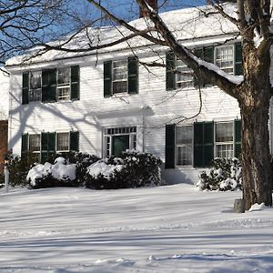 Colby Hill Inn Henniker Exterior photo