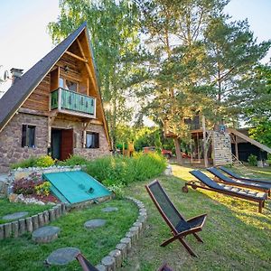 Rustic Cottage Jarilo, An Oasis Of Peace In Nature Lezimir Exterior photo