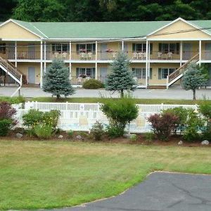 Ludlow Colonial Motel Exterior photo