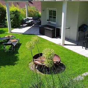 Entspannen Im Gruenen, Ferienwohnung Mit Eigenem Garten Keilberg Exterior photo