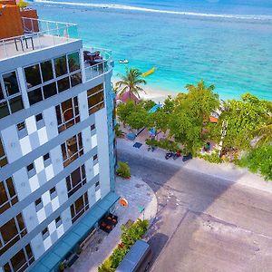 Paralian Hulhumale' Hotel Exterior photo