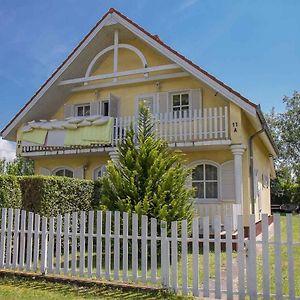 Holiday Home In Balatonmariafuerdo 19259 Exterior photo