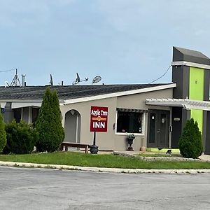 Apple Tree Inn Saginaw Exterior photo