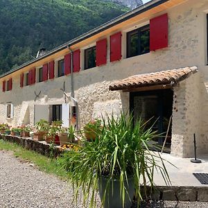 La Bergerie A Menee Hotel Châtillon-en-Diois Exterior photo