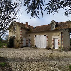 Petit Saint Hubert 1 A 4 Personnes Bed & Breakfast Velles  Exterior photo