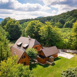 Fenomen Plitvice Gornja Jezera Villa Plitvica selo Exterior photo