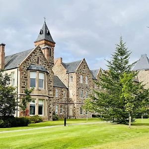 No 49 A Spacious Executive Apartment In Inverness Exterior photo