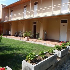 Agnes Vendeghaz Hotel Hajduszoboszlo Exterior photo