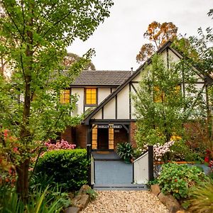 Holly Lodge Kalorama Exterior photo