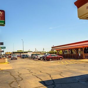 Executive Inn Hotel And Conference Center Lawton Exterior photo