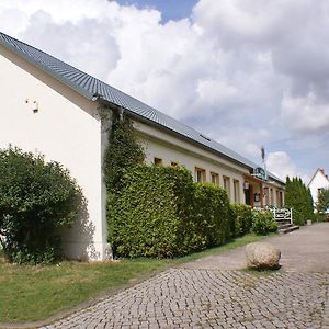 Gasthaus & Hotel Lindenkrug Poseritz Exterior photo