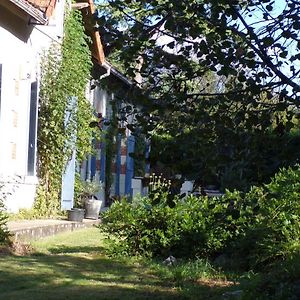 Chambres D'Hotes Chez Maggie Saint-Martin-de-Gurçon Exterior photo