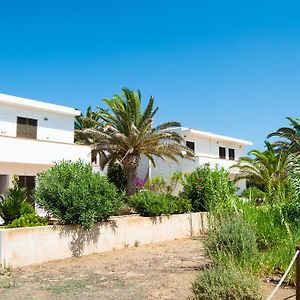 Sol Y Mar Hotel Playa Migjorn Exterior photo