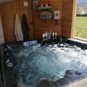 Chambre Avec Jacuzzi Privatif "Le Pecher" Bed & Breakfast Saillans  Exterior photo